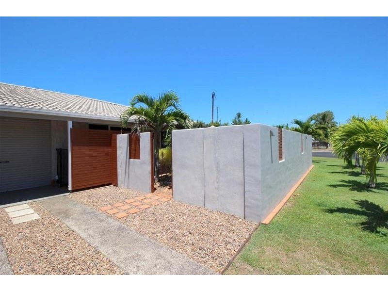 2/6 Hilliar Street, Wongaling Beach QLD 4852