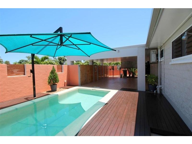 2/6 Hilliar Street, Wongaling Beach QLD 4852