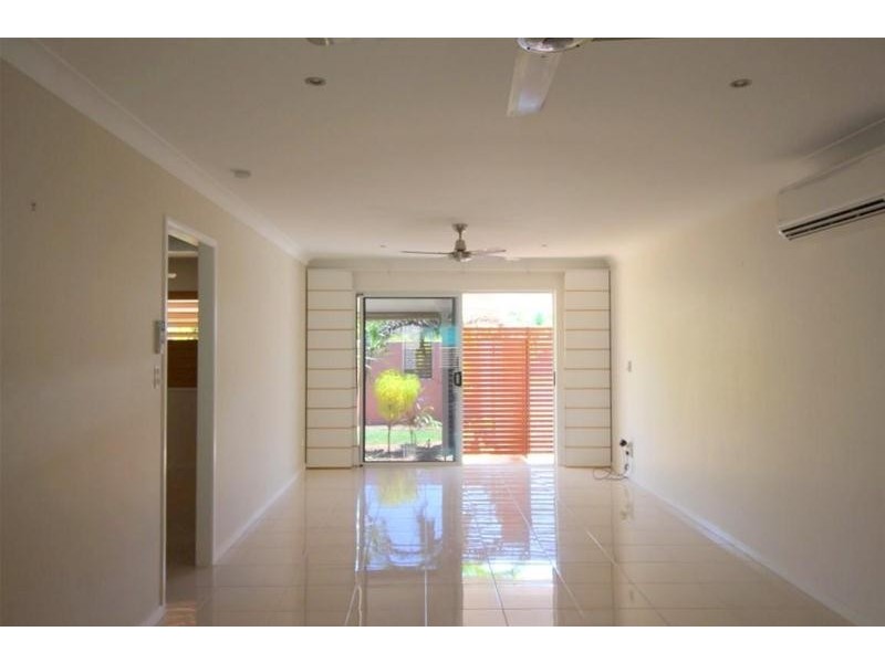 2/6 Hilliar Street, Wongaling Beach QLD 4852