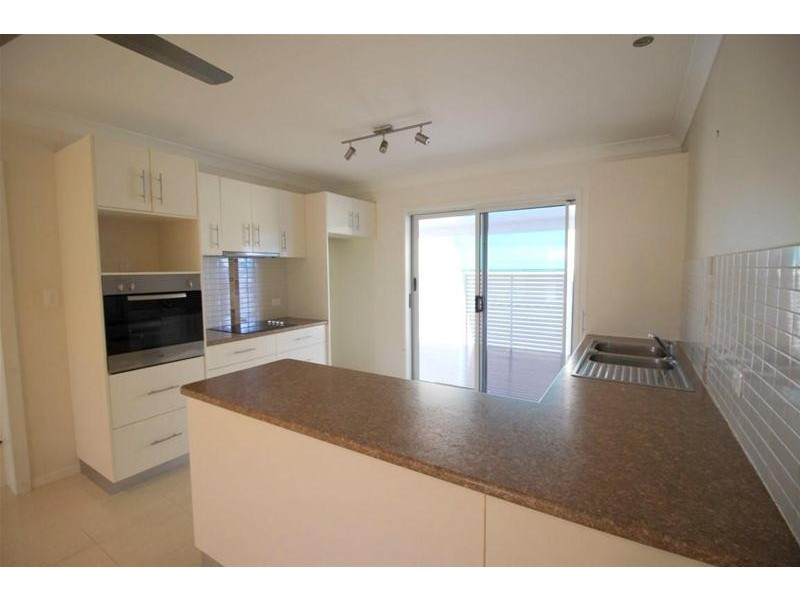 2/6 Hilliar Street, Wongaling Beach QLD 4852