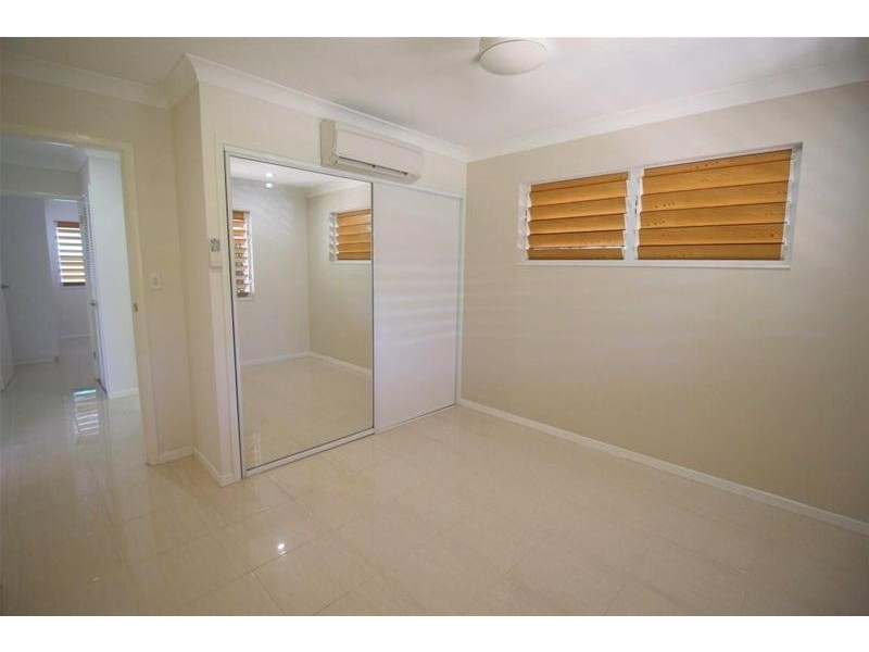 2/6 Hilliar Street, Wongaling Beach QLD 4852