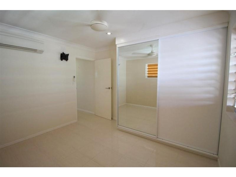 2/6 Hilliar Street, Wongaling Beach QLD 4852