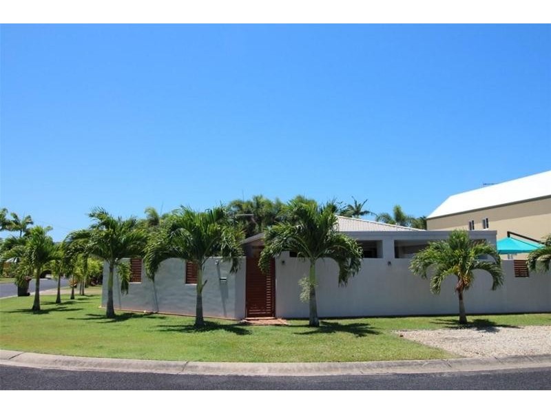 2/6 Hilliar Street, Wongaling Beach QLD 4852