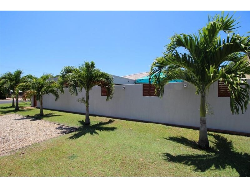 2/6 Hilliar Street, Wongaling Beach QLD 4852