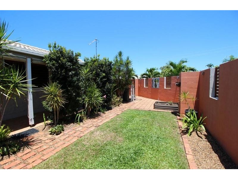 2/6 Hilliar Street, Wongaling Beach QLD 4852