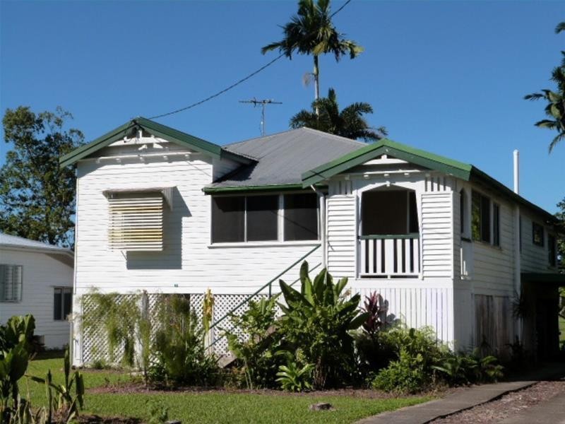 10 Chauvel Street, El Arish QLD 4855