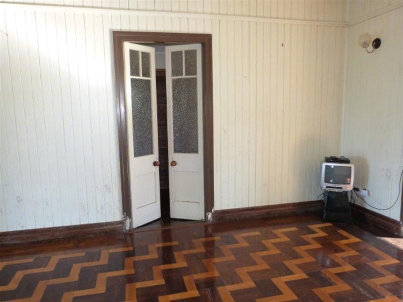 10 Chauvel Street, El Arish QLD 4855