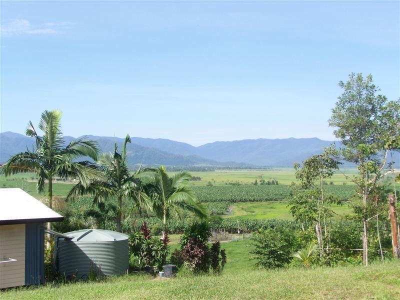 60 South Davidson Road, Tully QLD 4854