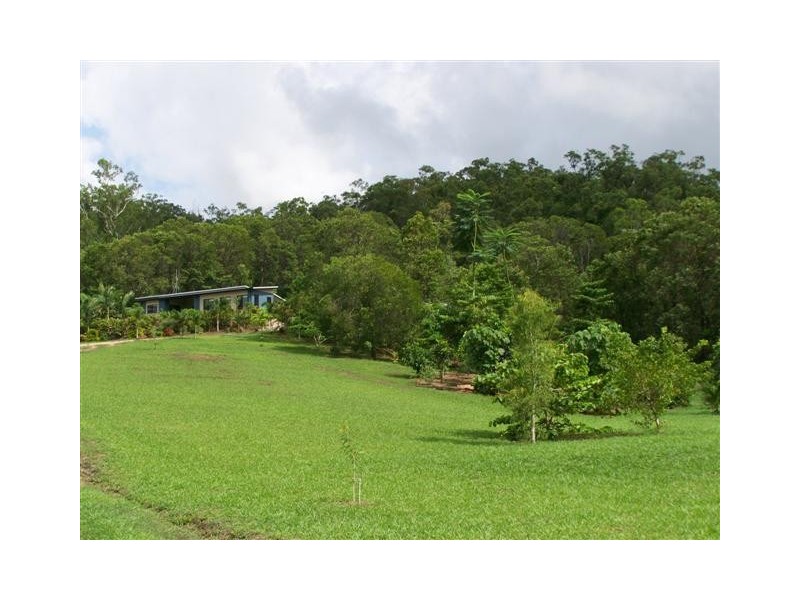 60 South Davidson Road, Tully QLD 4854