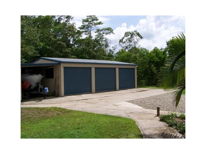 60 South Davidson Road, Tully QLD 4854