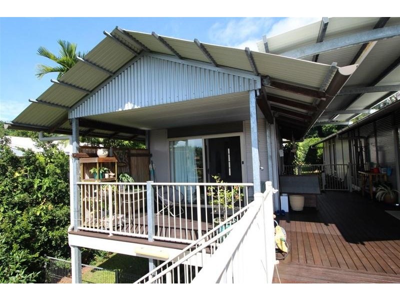 47 Cutten Street, Bingil Bay QLD 4852