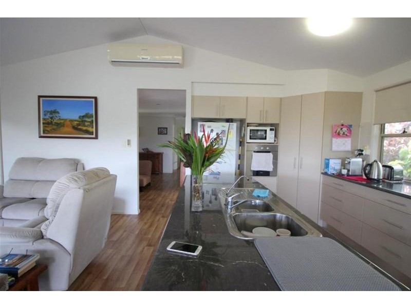 47 Cutten Street, Bingil Bay QLD 4852