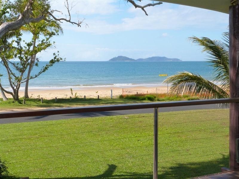 84 Kennedy Esplanade, South Mission Beach QLD 4852