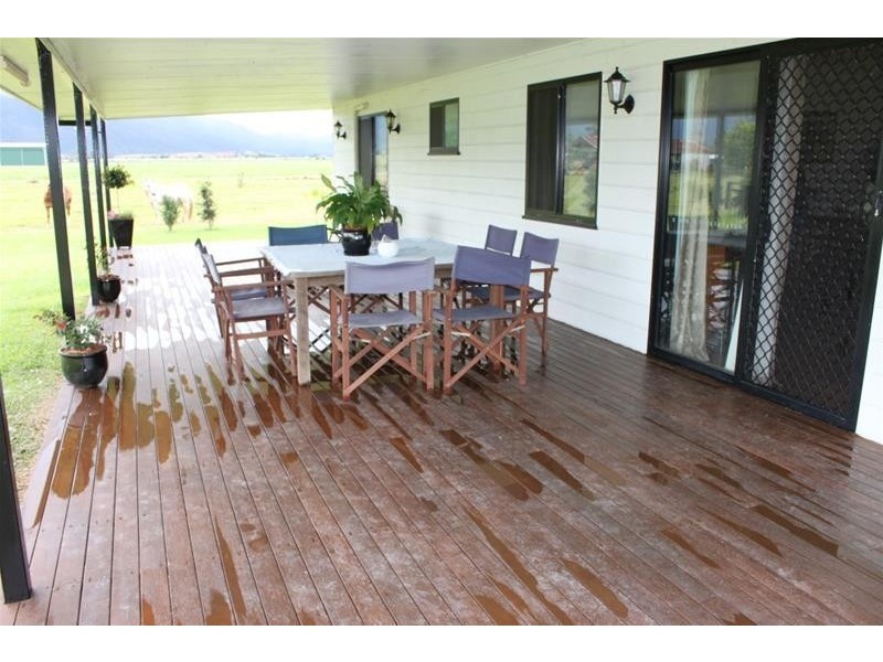 154 Old Tully Road, Tully QLD 4854