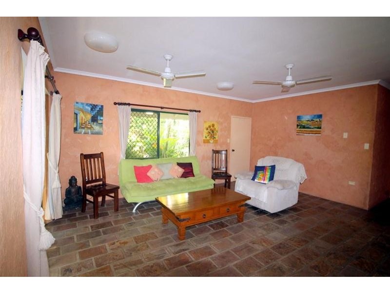 7 Hutchison Close, Mission Beach QLD 4852