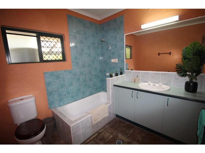 7 Hutchison Close, Mission Beach QLD 4852