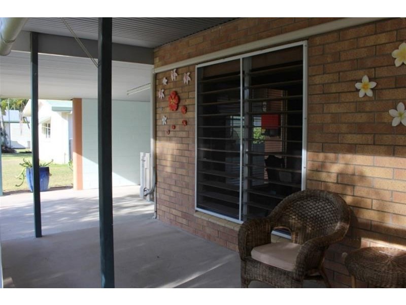 5 Bardon Close, Kurrimine Beach QLD 4871