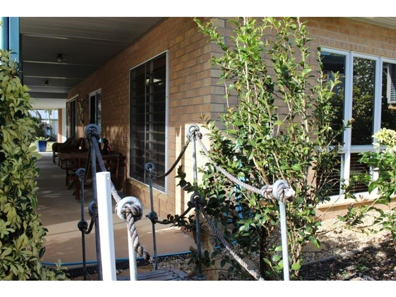 5 Bardon Close, Kurrimine Beach QLD 4871