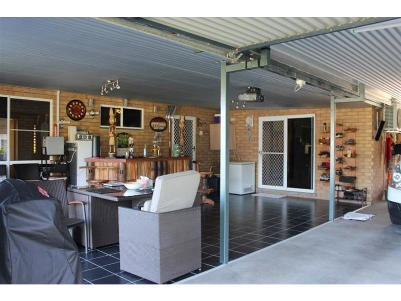 5 Bardon Close, Kurrimine Beach QLD 4871