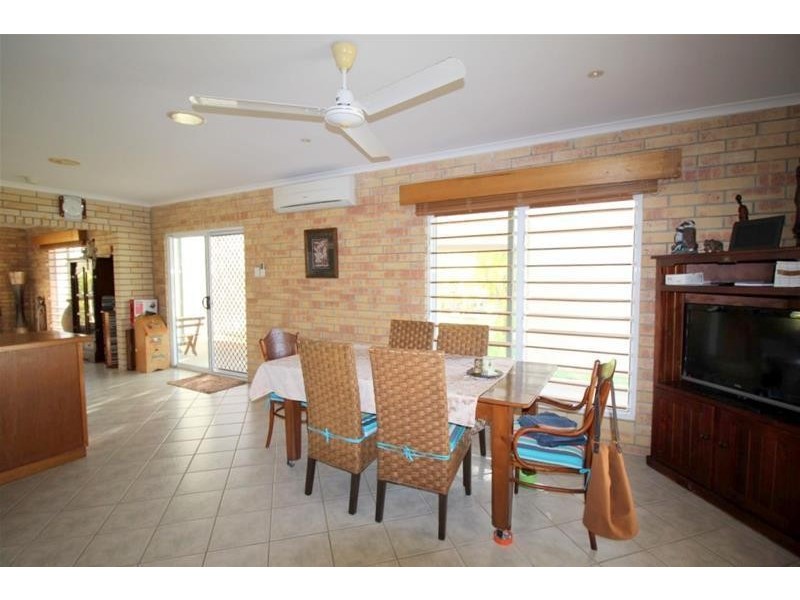5 Bardon Close, Kurrimine Beach QLD 4871