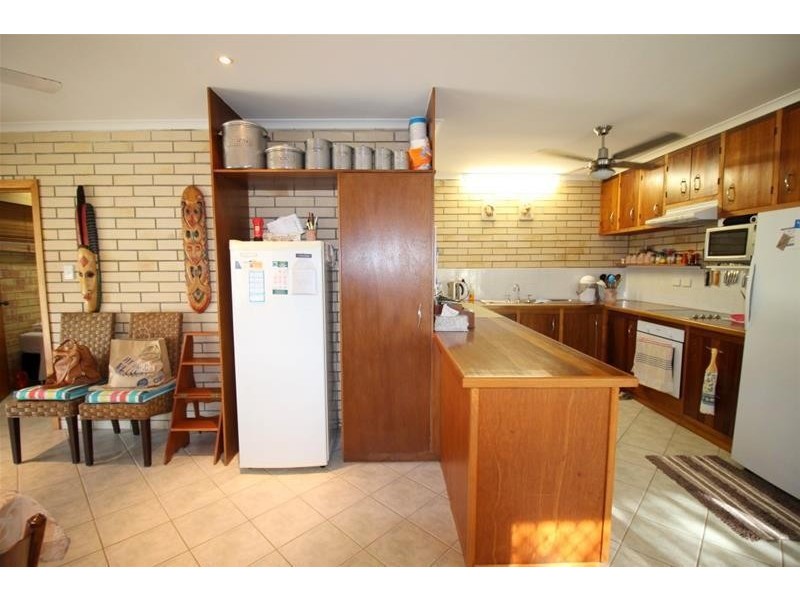 5 Bardon Close, Kurrimine Beach QLD 4871