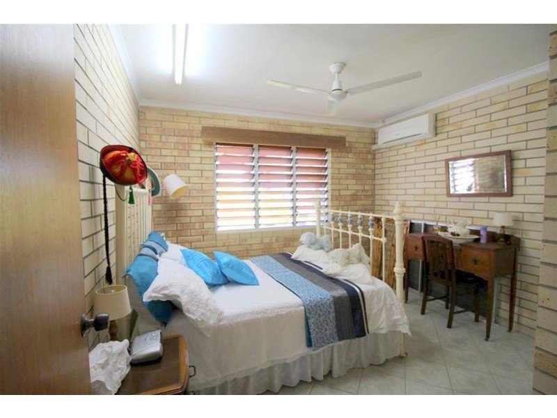 5 Bardon Close, Kurrimine Beach QLD 4871