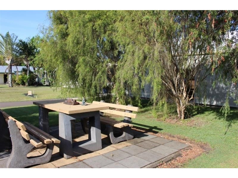 5 Bardon Close, Kurrimine Beach QLD 4871