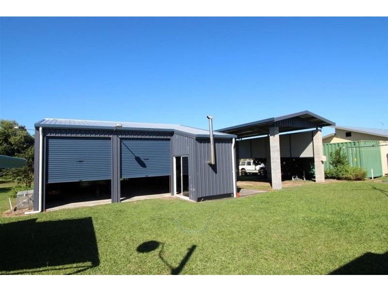 5 Bardon Close, Kurrimine Beach QLD 4871