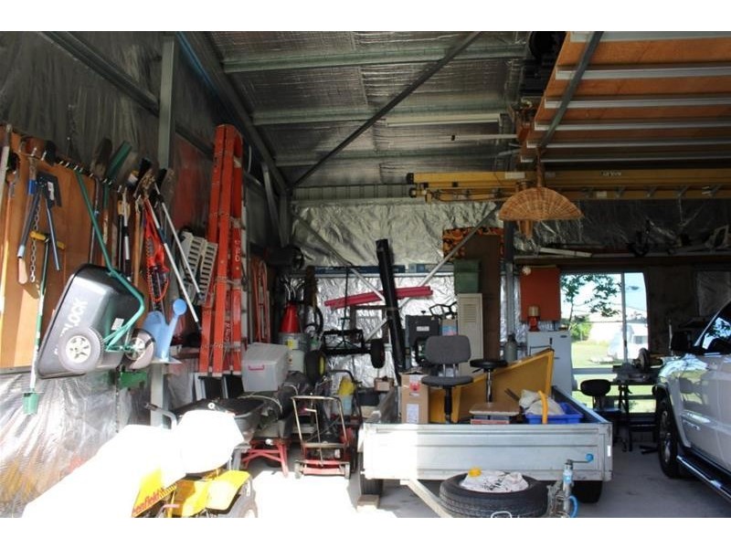 5 Bardon Close, Kurrimine Beach QLD 4871