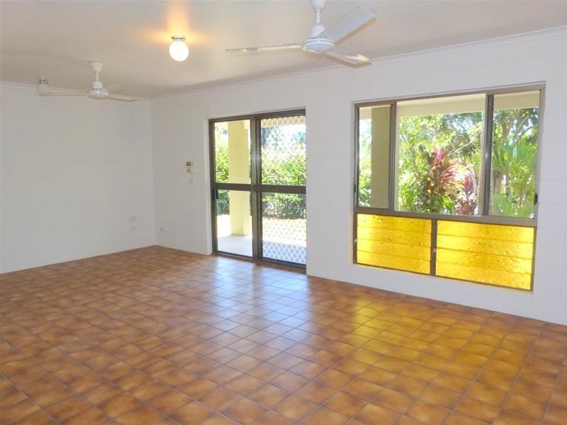 3 Holt Close, Bingil Bay QLD 4852