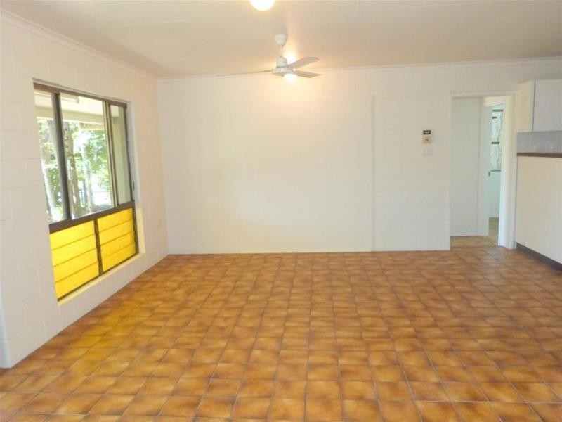 3 Holt Close, Bingil Bay QLD 4852