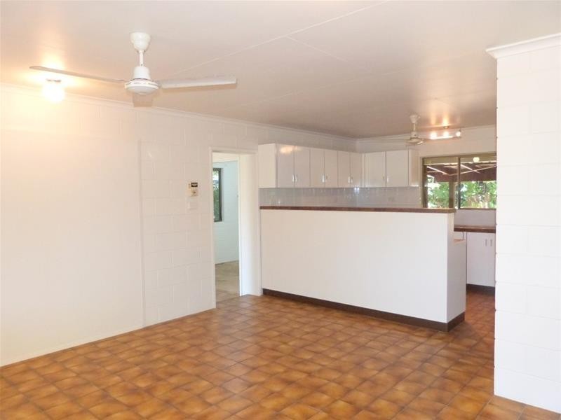3 Holt Close, Bingil Bay QLD 4852