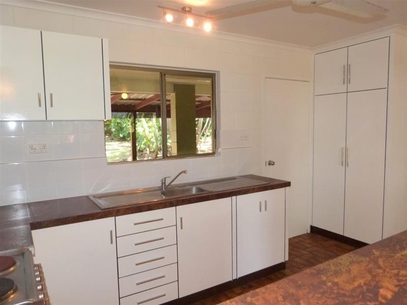 3 Holt Close, Bingil Bay QLD 4852