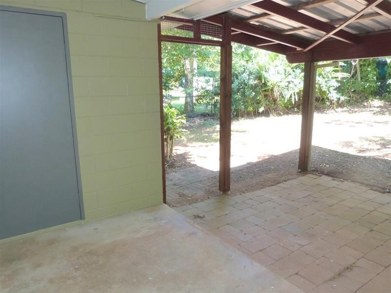 3 Holt Close, Bingil Bay QLD 4852