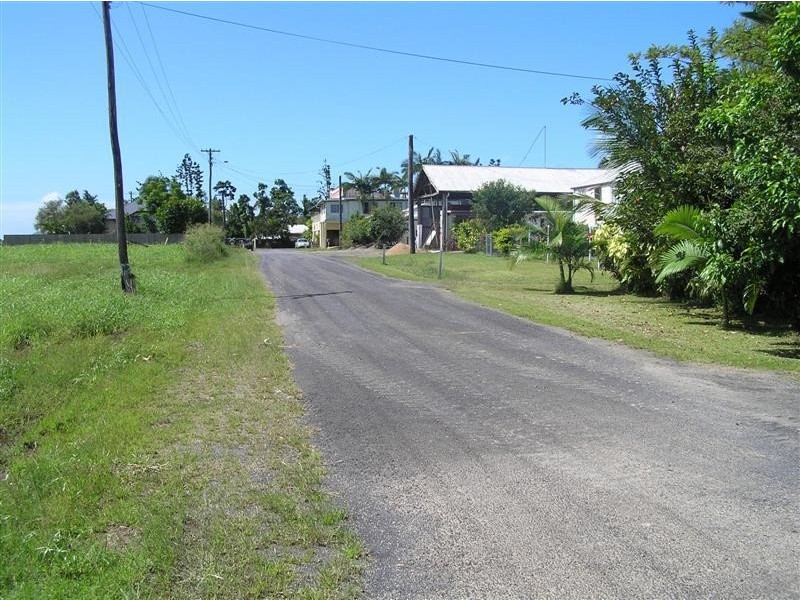 21 Edward Street, Silkwood QLD 4856