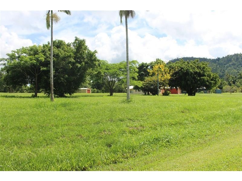 1465 Hogan Road, Maadi QLD 4855