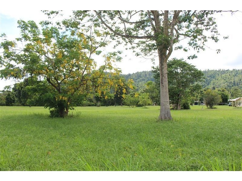 1465 Hogan Road, Maadi QLD 4855