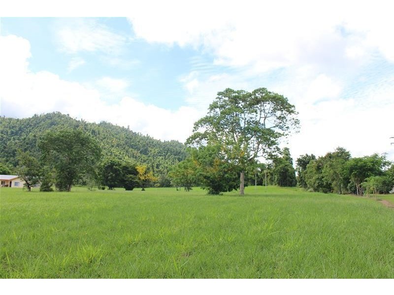 1465 Hogan Road, Maadi QLD 4855