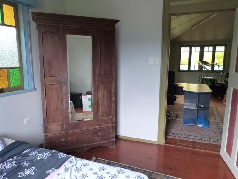 4 Walter Lever Estate Road, Silkwood QLD 4856