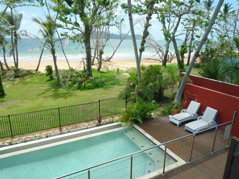 34 Reid Road, Wongaling Beach QLD 4852