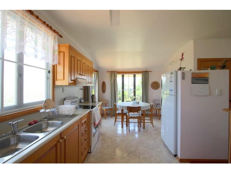 7 Cutten Street, Bingil Bay QLD 4852