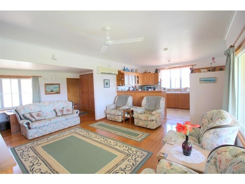 7 Cutten Street, Bingil Bay QLD 4852