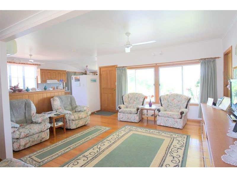 7 Cutten Street, Bingil Bay QLD 4852