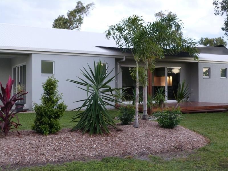 10 Mariner Drive, South Mission Beach QLD 4852