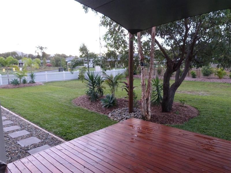 10 Mariner Drive, South Mission Beach QLD 4852