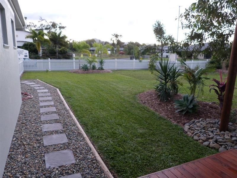 10 Mariner Drive, South Mission Beach QLD 4852