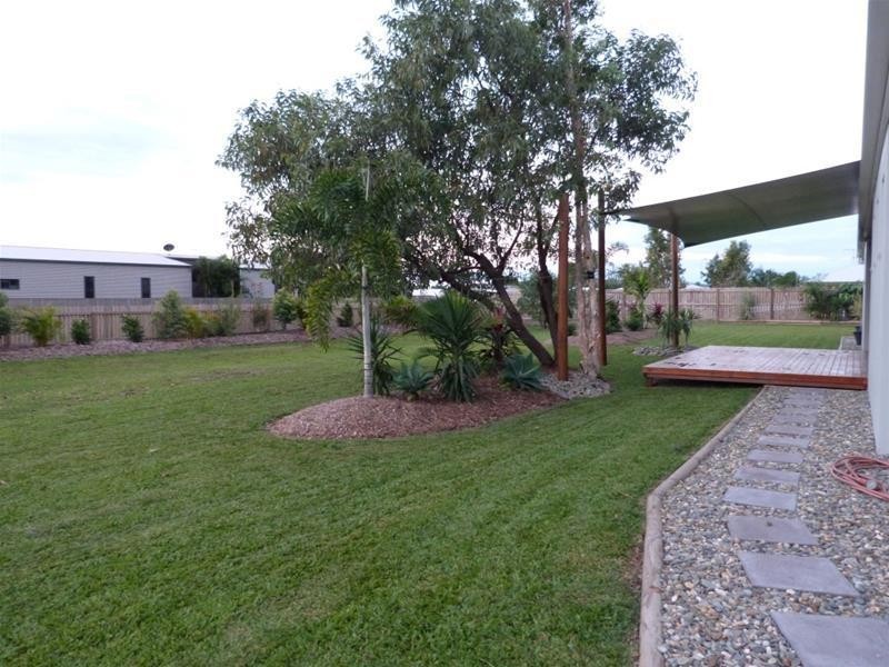 10 Mariner Drive, South Mission Beach QLD 4852