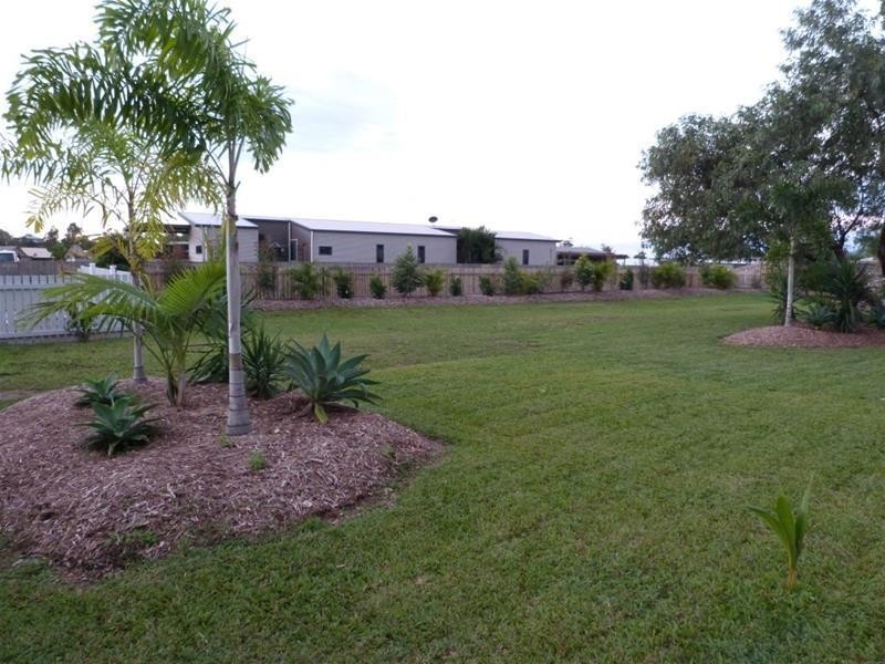 10 Mariner Drive, South Mission Beach QLD 4852