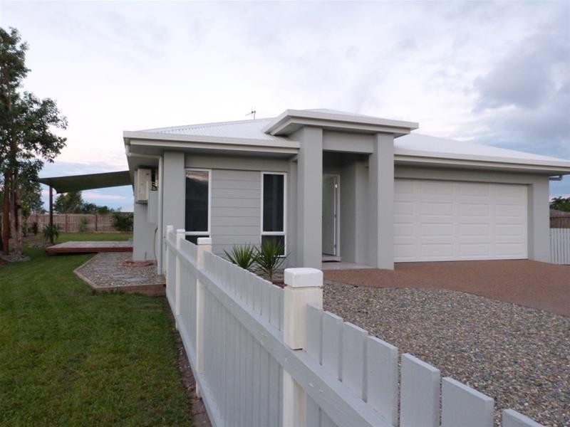 10 Mariner Drive, South Mission Beach QLD 4852