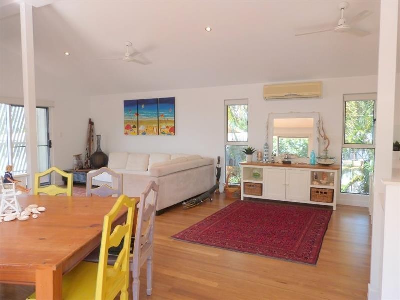 32 Mitchell Street, South Mission Beach QLD 4852